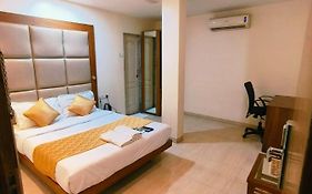 Apex Hotel